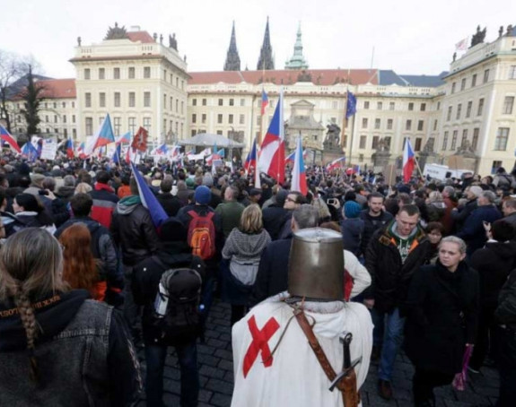 Праг: Запаљен избјеглички центар