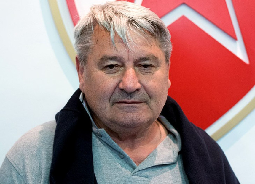 Video: Legende ''Marakane'' - Jovan Kule Aćimović...