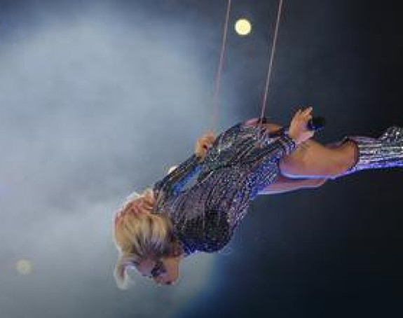 Kako je Lejdi Gaga prevarila gledaoce