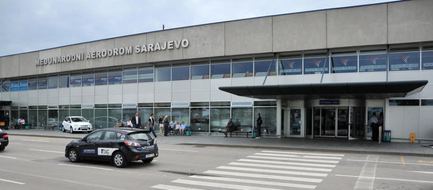 Pokušali da uđu sa lažnim pasošima