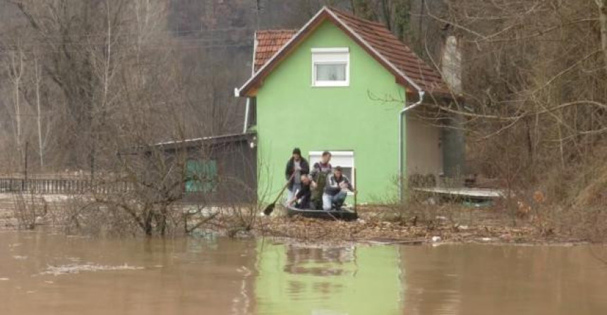 Из околине Чачка евакуисано 420 људи