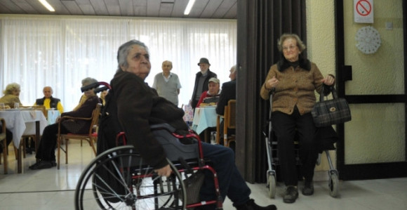 Većina staračkih domova radi nelegalno