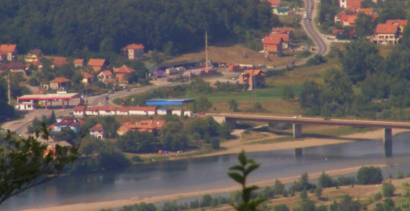 Samoubistvo skokom sa mosta u Drinu