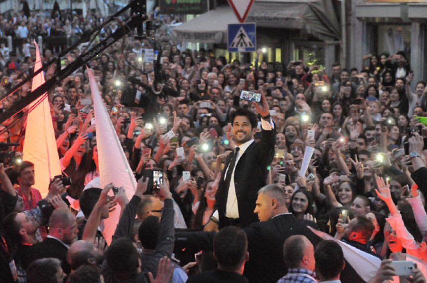 Cika i vriska zbog Bali-bega