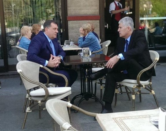 Додик и Човић састанак наставили у башти хотела