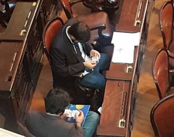 U toku sjednice mijenjali sličice