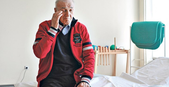 Biću dobro, samo mi dajte crnog vina!