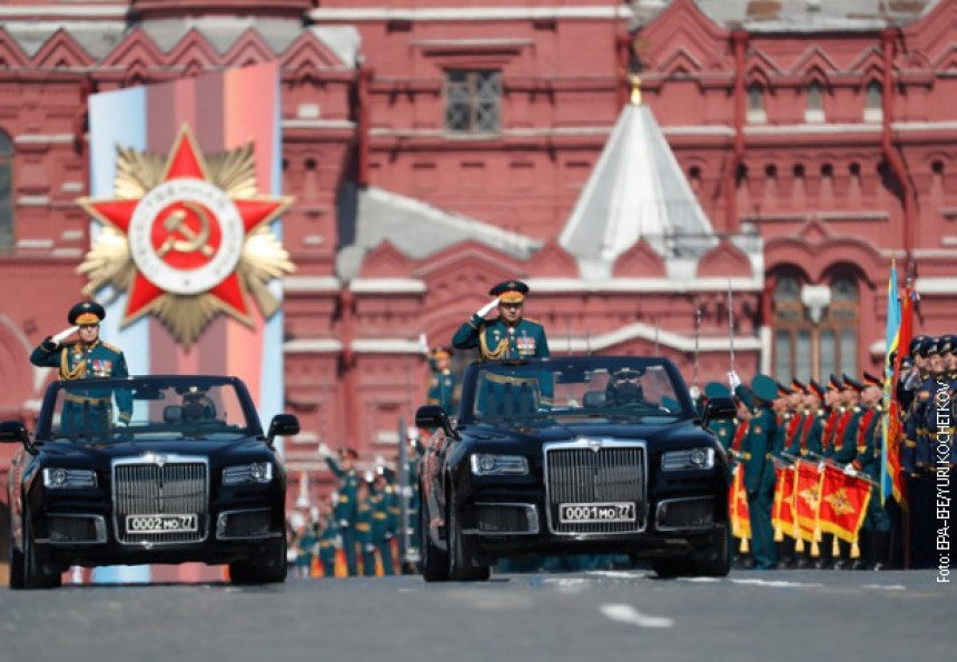 Putinova limuzina na Crvenom trgu