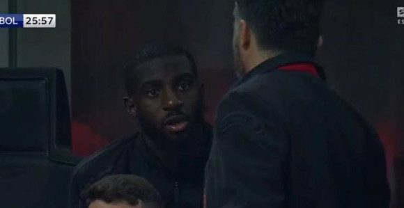 Bakajokova verzija sukoba sa Gatuzom...