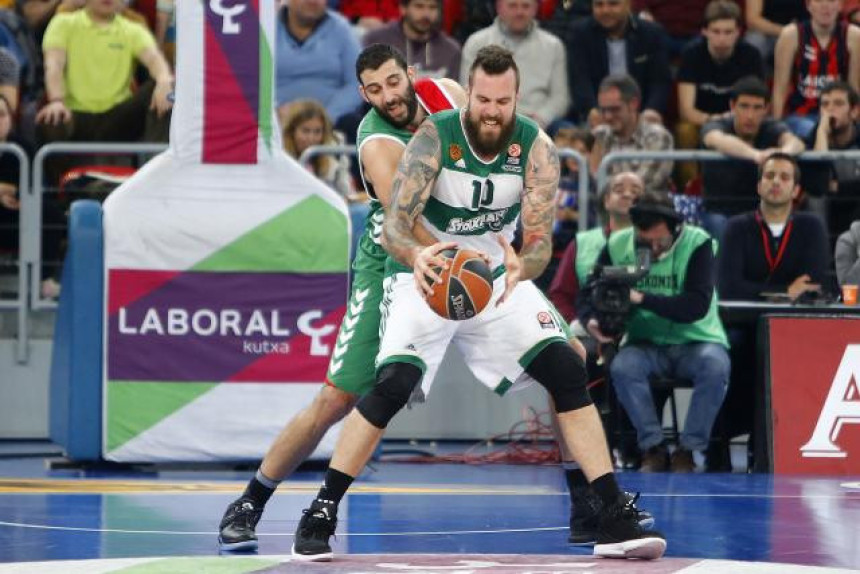 Raduljica lumpovao pred četvrti meč sa Olimpijakosom!