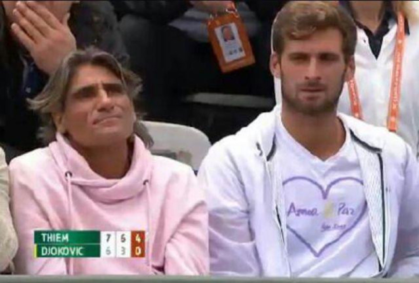 Kurijer: Novak se predao bez borbe! Kriv je ''guru''!