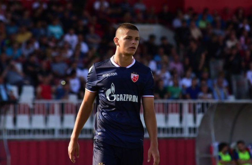 Hofenhajm diže na 4.500.000 za Joveljića!