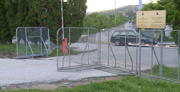 Dovode konja na potkivanje