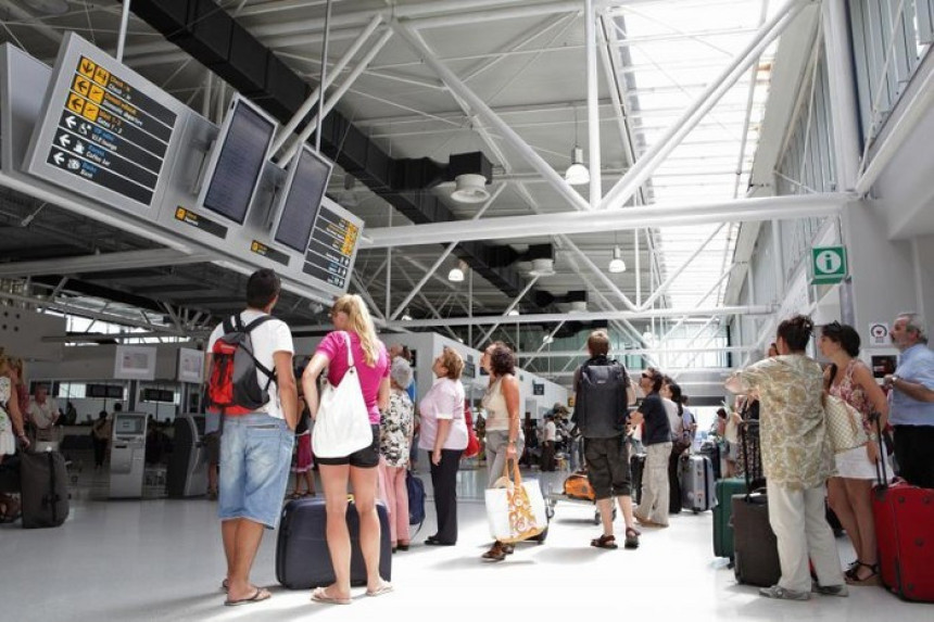Дубровник: Евакуација путника са аеродрома