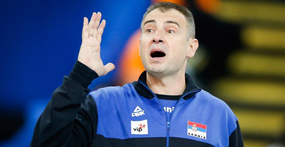 Grbić: Niko ne priča ni sa kim, ćutimo i čekamo...