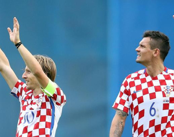 "Zagrevanje" za Rusiju - Modrić i Lovren o ratu...!
