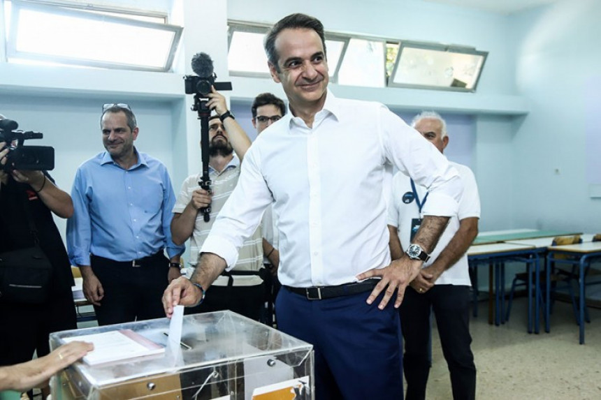 Избори у Грчкој: Ципрас гласао