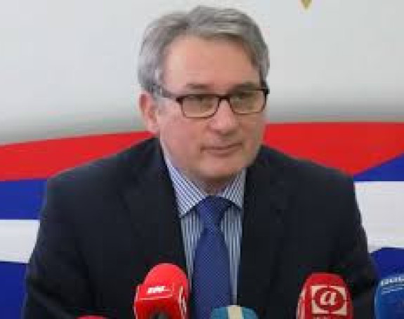 Rado ću Dodiku dati novac za liječenje?!