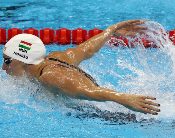 ОИ - пливање: Катинка пливала против "жуте линије"!