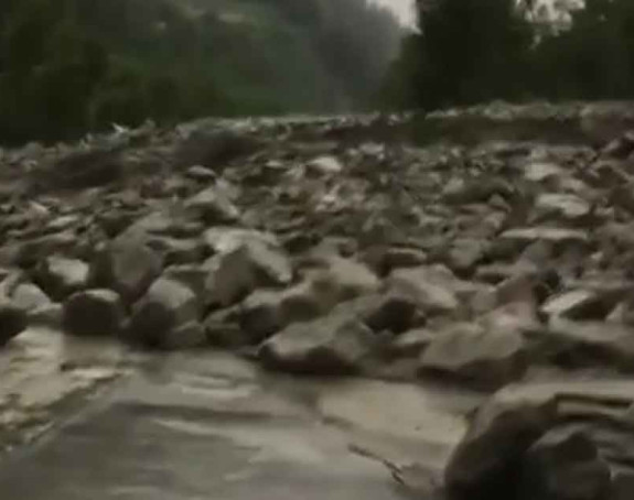 Živi zatrpani: Klizište u Italiji