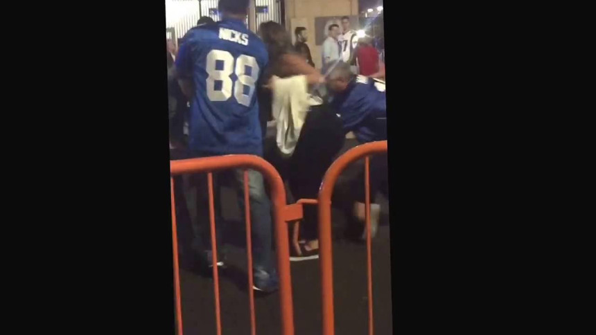 Video: I oni se biju! Tuča NFL huligana!