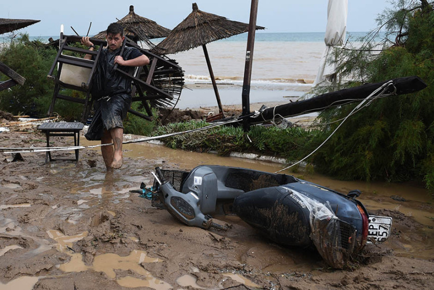 Grčka: Haos, poplave i tornado, ima mrtvih
