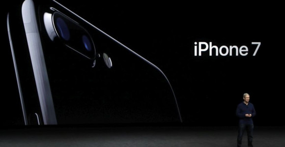 „Epl“ šokirao svijet: Predstavljen „ajfon 7“