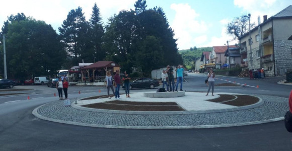 Otvoren kružni tok u Nevesinju