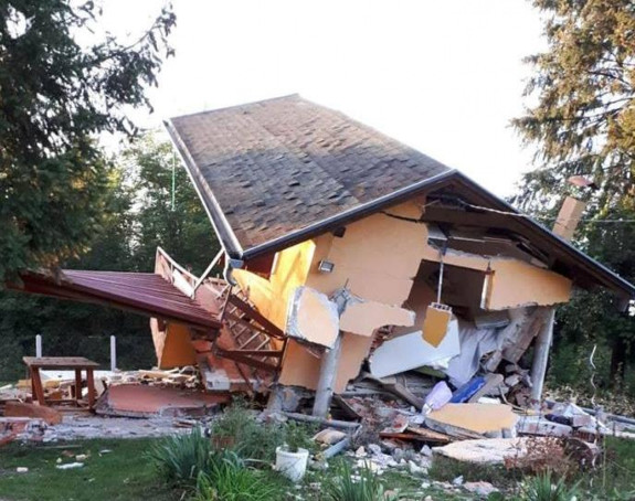 BL: Eksplozivom na vikendicu 