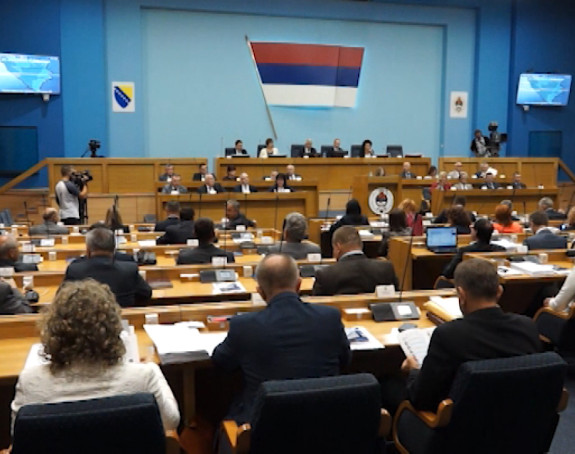 Traže odgovor od Dragana Lukača