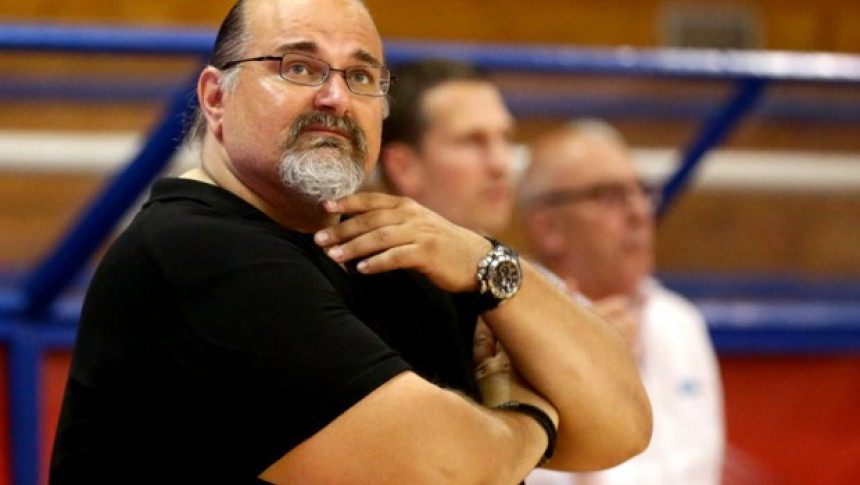 Uvek originalni Džikić: Onaj ćelavi doveo fudbalere, pa mi se nešto dere! Vratiću mu...!