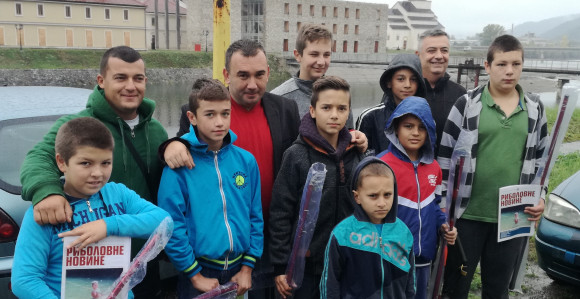 Učenici u školi ribolova