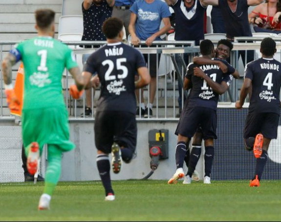 FRA: Ovaj momak ''trpa kao blesav''!