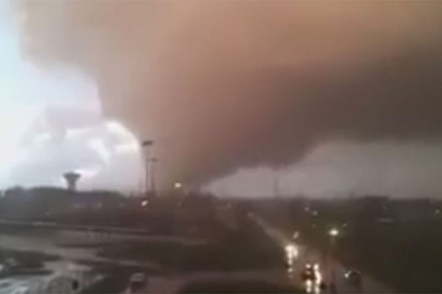 Tornado poharao Italiju, ima mrtvih
