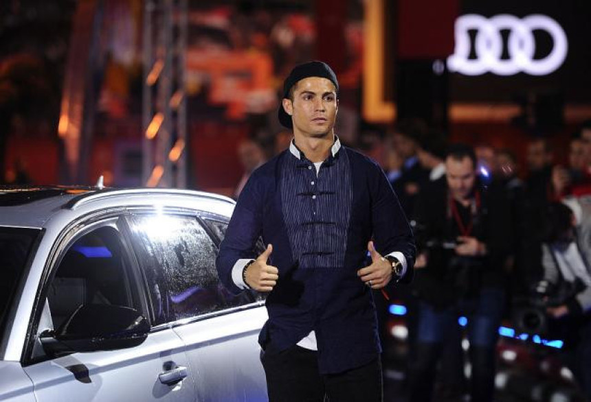 Ronaldo u Realu do 36. godine!