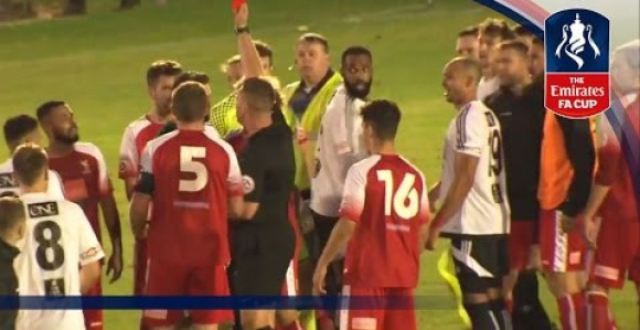 Video: Posljednji sekund, lopta pada na volej, šut - GOL! Ali...