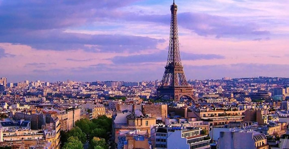 Pariz posle napada posjetilo 1,8 miliona turista manje