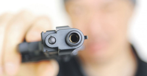 Maloljetnik u kladionici ranio muškarca