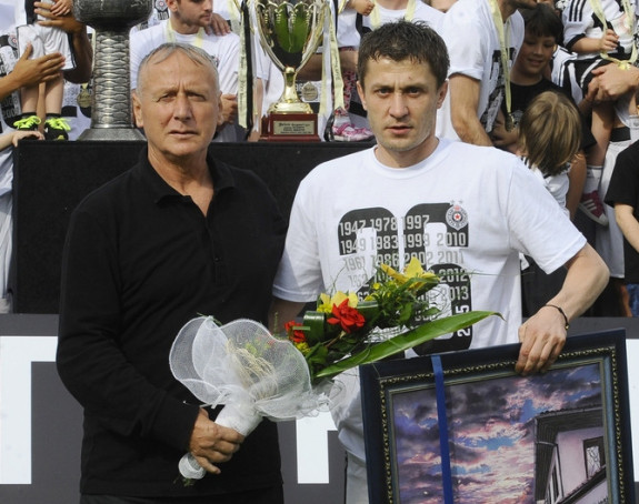 Priča - Grobari su ga obožavali: "We love you Bajro"!