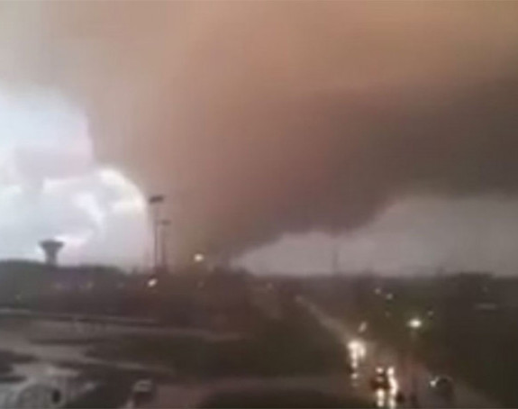 Tornado poharao Italiju, ima mrtvih