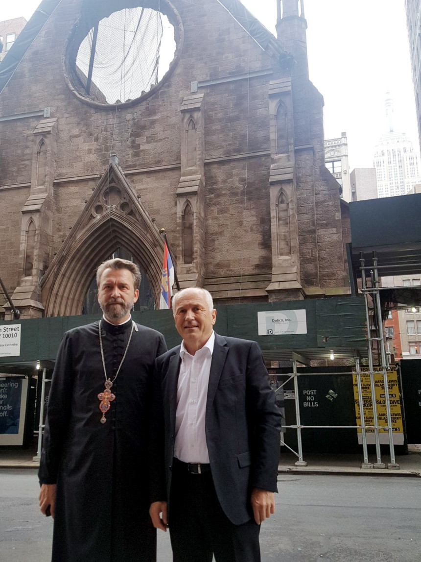 Incko pomaže obnovu crkve