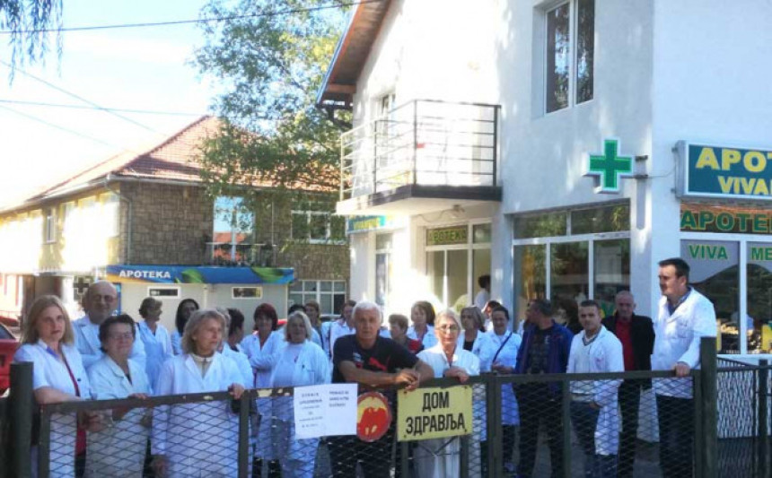 Nastavljen štrajk ljekara u Vlasenici