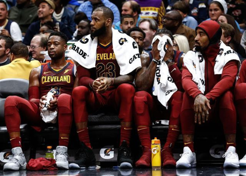 Kavsi su očajni, atmosfera je na ivici, Vejd je bijesan!