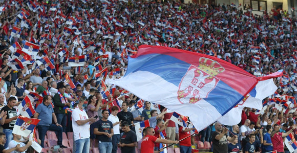 FIFA kaznila FSS sa 180.000 evra zbog navijača!