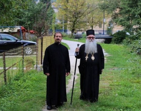 Bačena bomba na audi Hrizostoma
