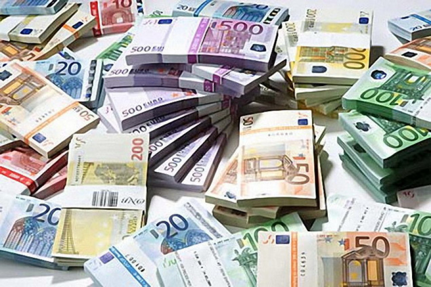 Полицајци су у Дунаву "упецали" 100.000 евра