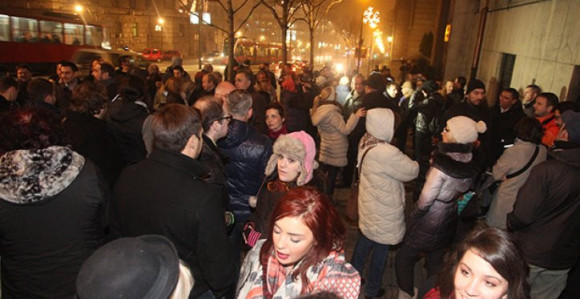 Protest novinara ispred zgrade Vlade Srbije
