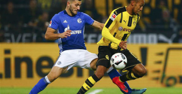 Zvijezda Bundeslige, Sead Kolašinac, može da bira - Klop ili Gvardiola?