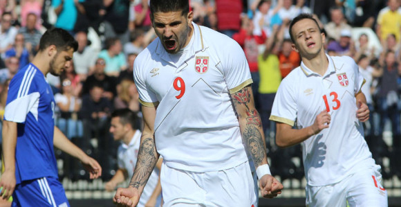 Srpski dvojac spašava Bilića u Vest Hemu?!