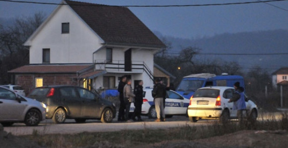 Pobio komšije, pa presudio i sebi